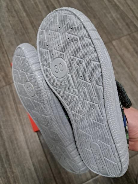 Protetika papuče, protetika,30