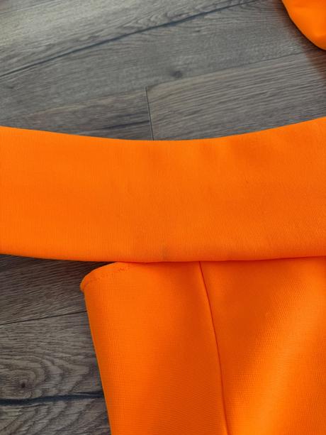 Oranžové asymetrické šaty ll veľkosť xs/s, xs
