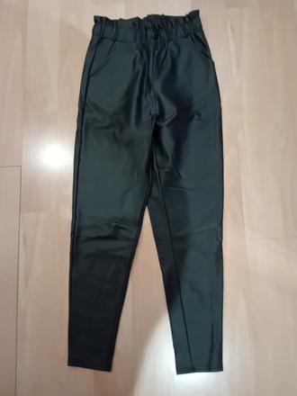 Nohavice koženkove, m