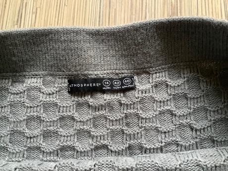 Pleteninova sukňa, atmosphere,42