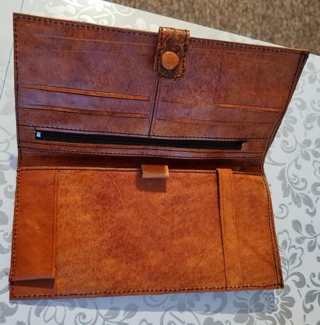 Peňaženka s motívom krokodílej kože, 