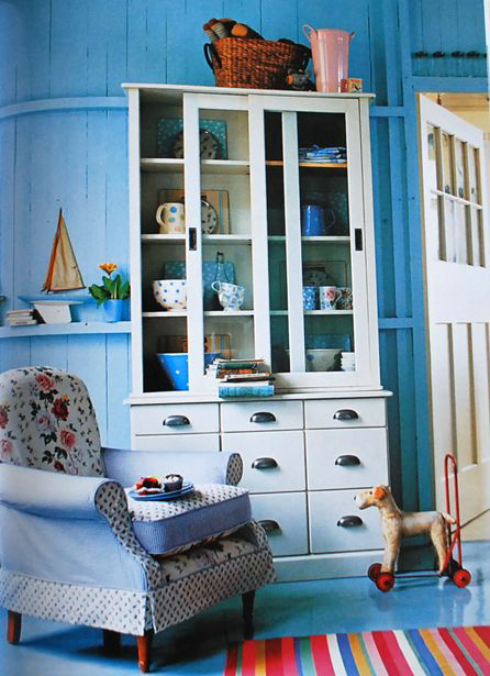 Decorate your home with color, 