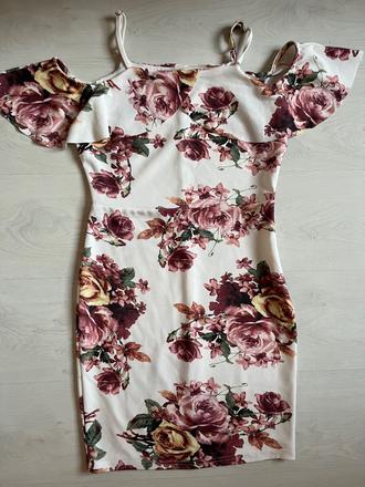 Saty s odhalenymi ramenami, gate,36