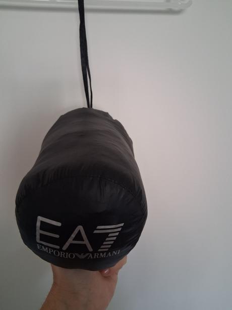 Ultra ľahká páperová bunda 225g ako nová originál, armani,xl