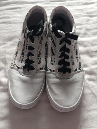 Biele vans, vans,39