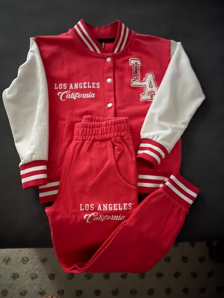 Teplakova súprava, 122