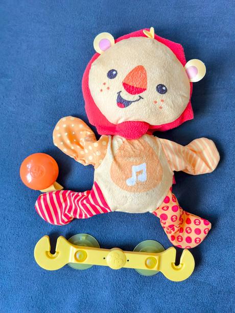 Fisher price ride'n roar levík, 