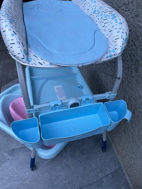 Prebaľovací pult + vanička,