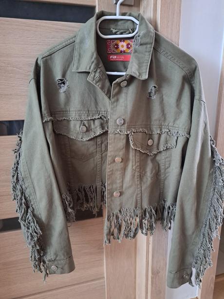 Rifľová bunda so strapcami - m, m