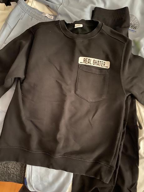 Balík oblečenia, 158–170