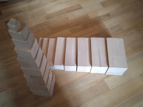 Montessori veža a schody, 