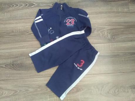 Tepláková súprava, 74