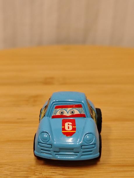 Retro modré mini autíčko polícia, san reng han, 