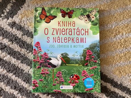 Kniha o zvieratách s nálepkami-zoo,záhrada,motýle,