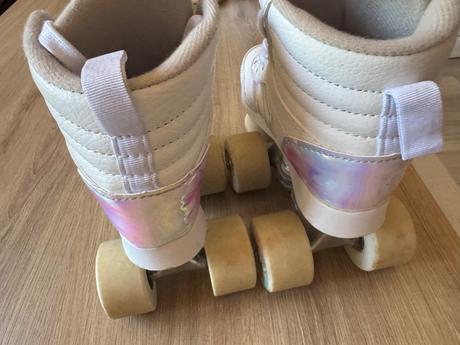 Dvojradové korčule quad, 29