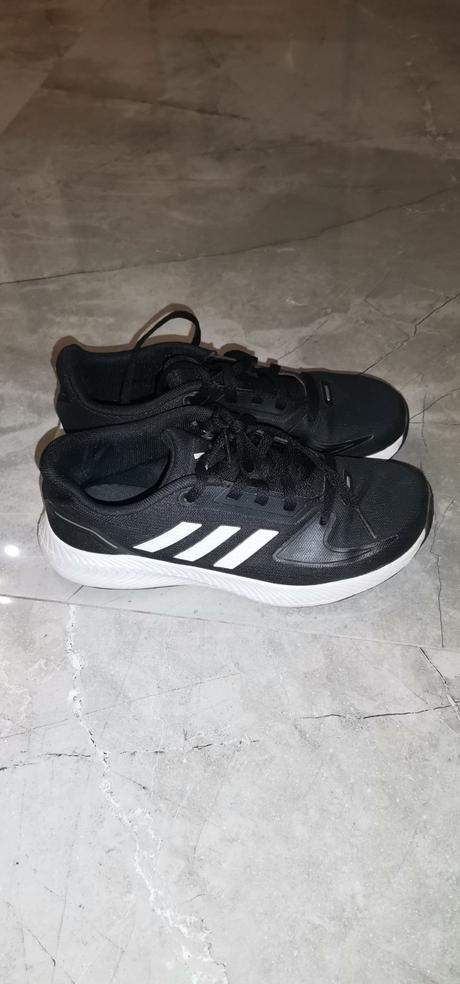 Botasky, adidas,35
