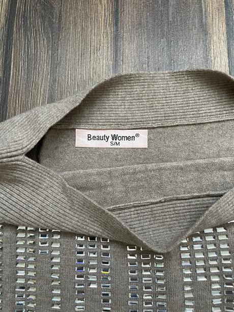 Predĺžený svetrík, 