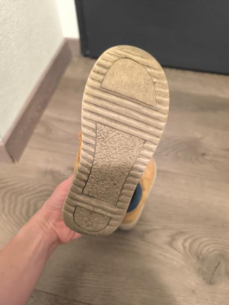 Topánky z brúsenej kože, protetika,26