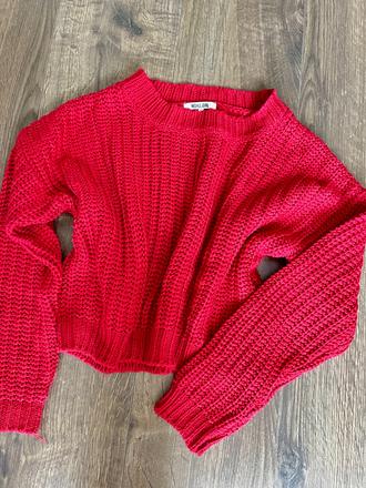 Dámsky červený pletený sveter kratší strih, s
