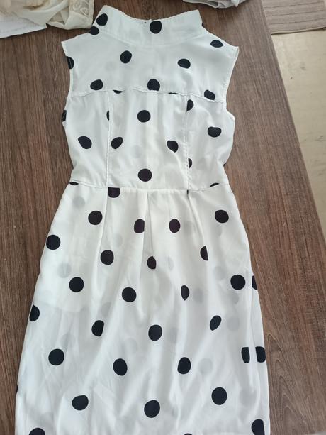Šaty guľky, xs