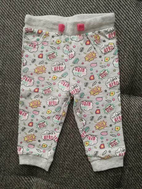 Nové tepláčky, lupilu,74