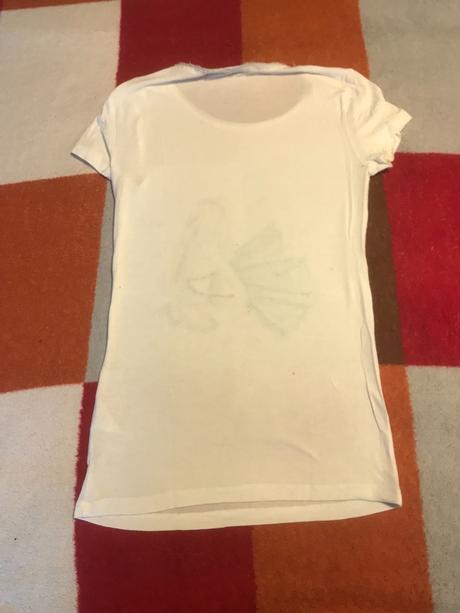 Tričko s kamienkami zn.  guess, guess,s