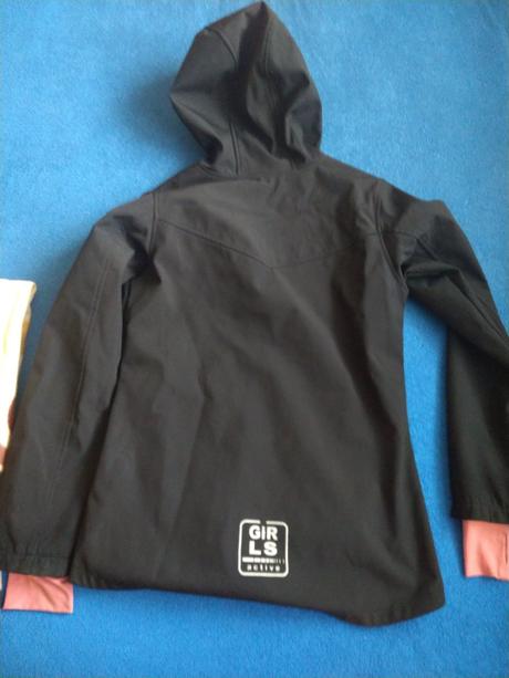 Dievčenská softshelova bunda, 146