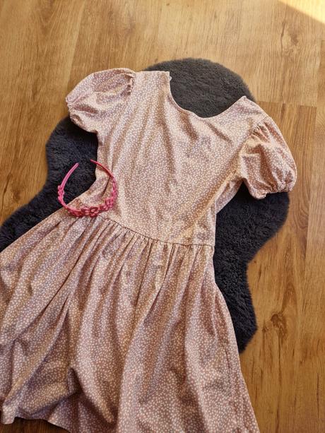 Prekrásne šaty, 158