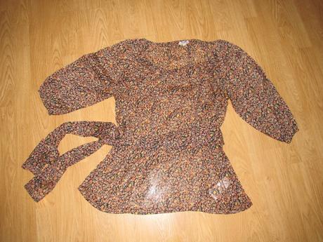 Blúzka s opaskom v.40/42, 42