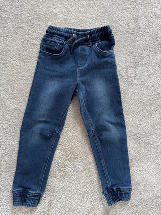 Nohavice, lupilu,110