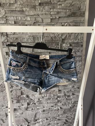 Hollister v.27, hollister,m