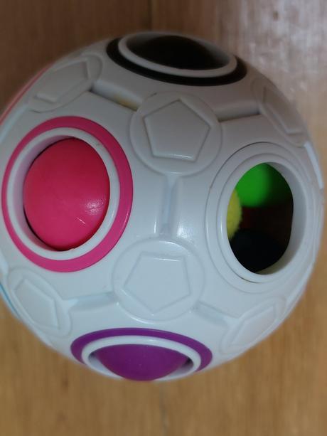 Hlavolam rainbow ball, 