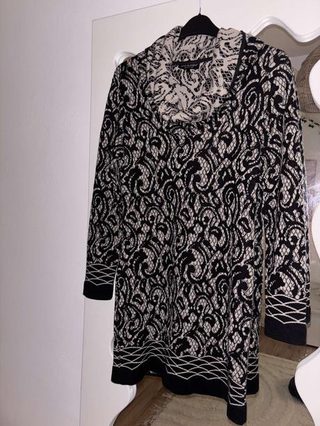 Upletove šaty ana alcazar 40, 40