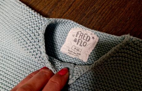 Unisex svetrik nadhernej modrej farby na 9-12r, f&f,80