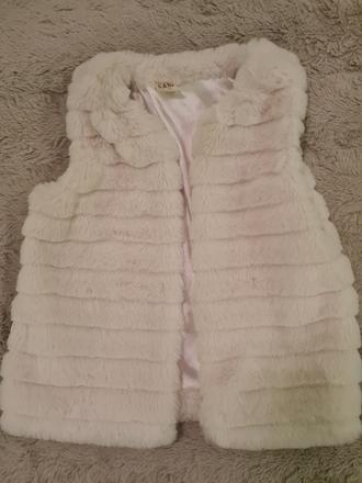 Dievčenská chlapatá vesta, 110