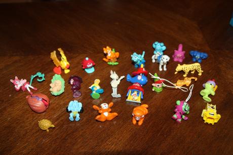 Kinder figurky 25ks, 