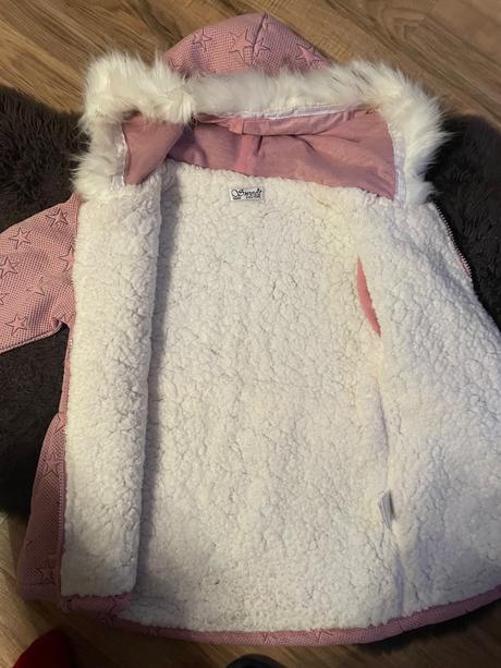 Dievčenský kabátik, 128