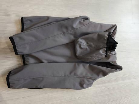 Predám softshell budnu značky head 140-146, 140
