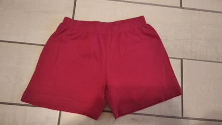 Červené kraťasy, 98