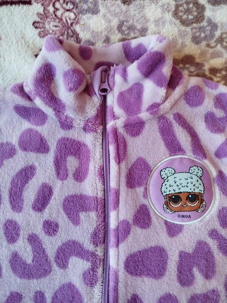 Predám mikinku č.122/128, lupilu,128