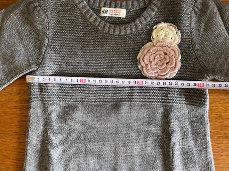 Teplé pleteninové šaty s čipkou a ružami 122/128, h&m,122