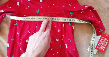 Vianočné šaty s pančuškami, 62