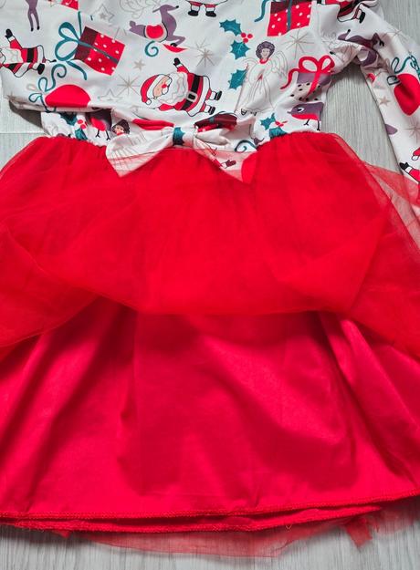 Vianočné šaty, 98