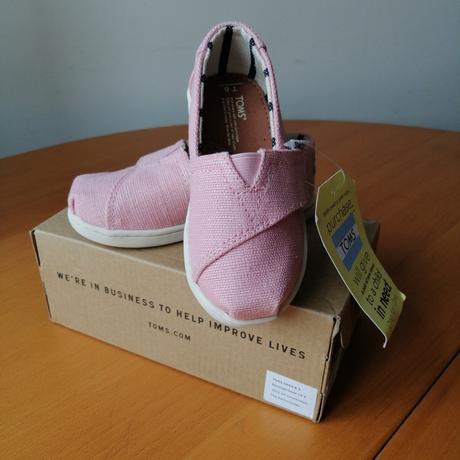 Topánky toms, 25