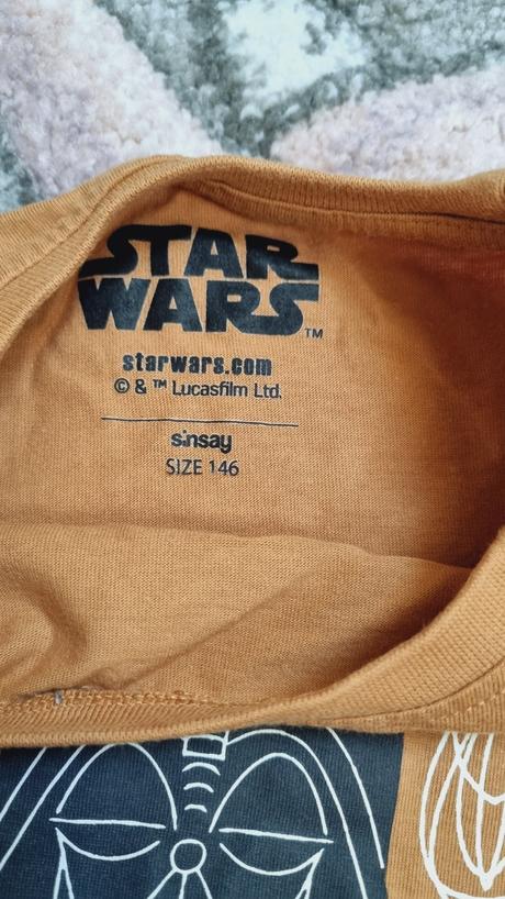 B3197 tricko vianočné star wars, sinsay,140