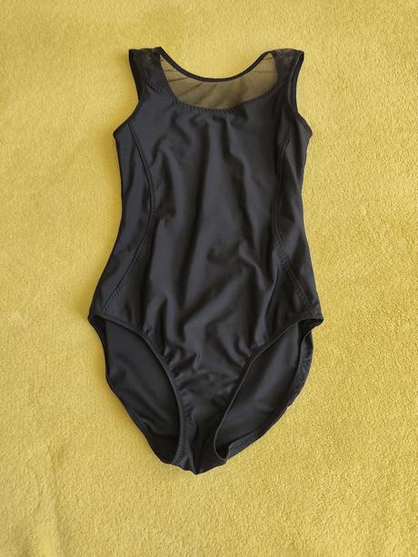 Čierny dres-body, 140