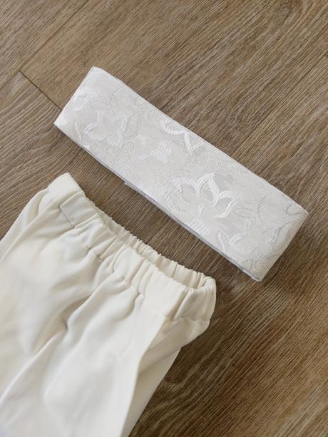 Slávnostný komplet, 74