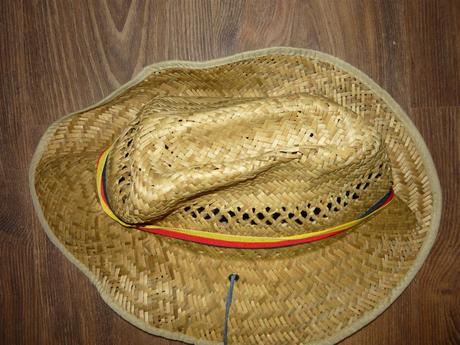 Klobúky pre kovbojov viac druhov,