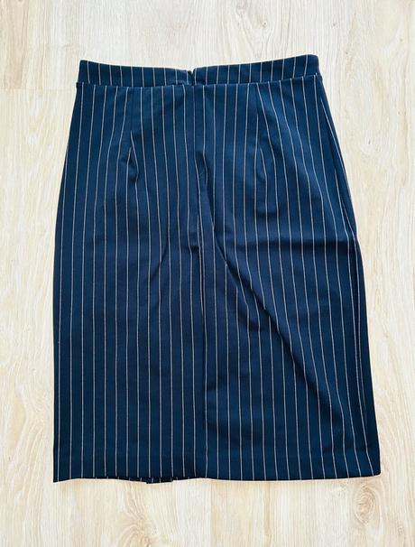 Krásny sukňový kostým značky reserved, reserved,s