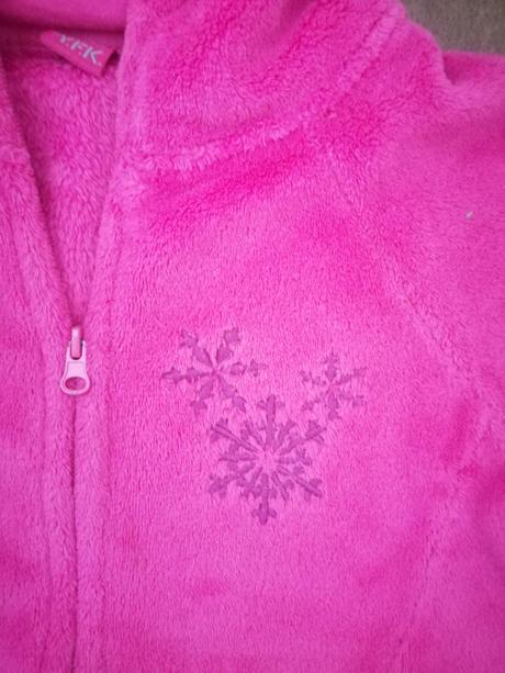 Ušatá mikinka, 152